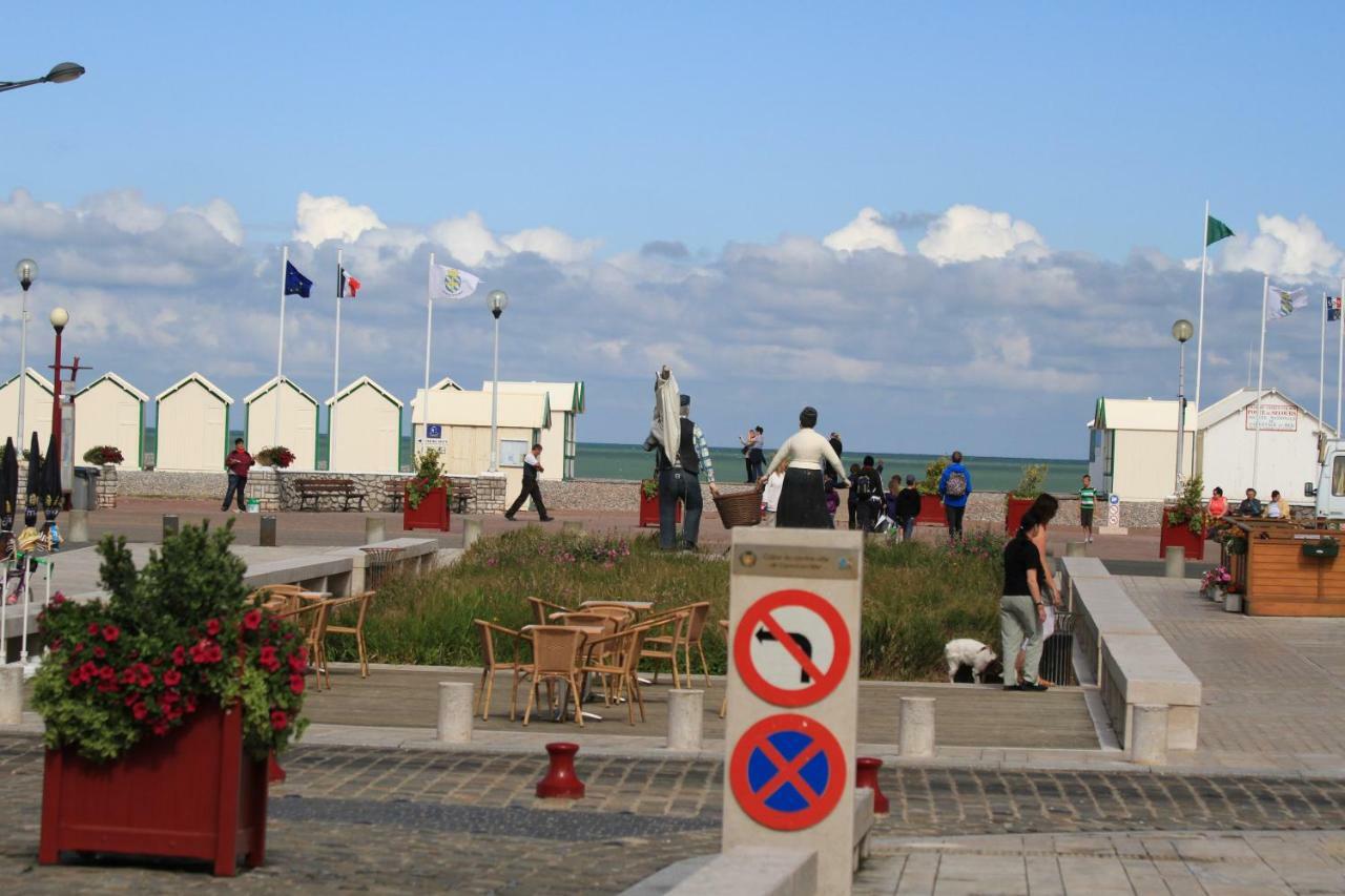 Le Chant Des Oiseaux Nibas Exterior photo